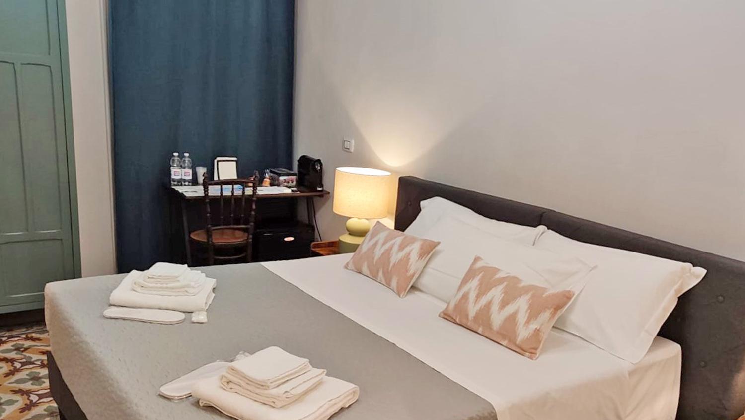 Borgo Antico Rooms Мессина Экстерьер фото